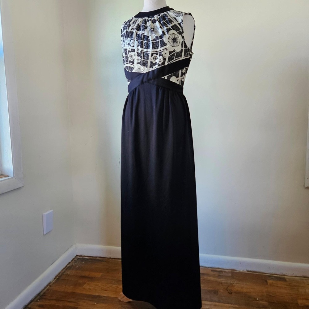 Vintage 70s Black Silver Floral Lurex Disco Diva Maxi Dress Gown Polyester M/L - Picture 2 of 6